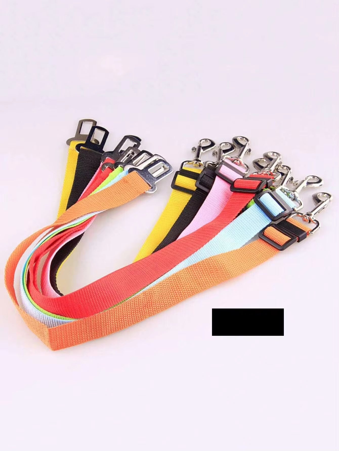 Adjustable and Retractable Pet Seat Belt for Dogs & Cats - Keep Your Furry Friends Safe During Car Rides!